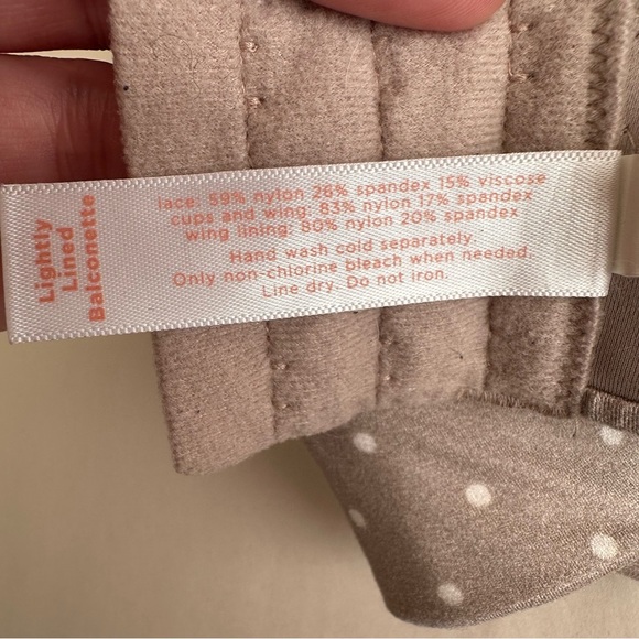 Cacique Bra 38DD Lightly Lined Balconette Beige Tan Lace Polka Dot Comfortable - Picture 10 of 10